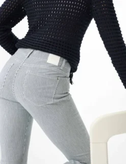 STYLE. SHAKIRA S