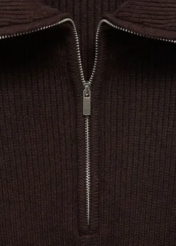 Sweater with contrasting zip collar
