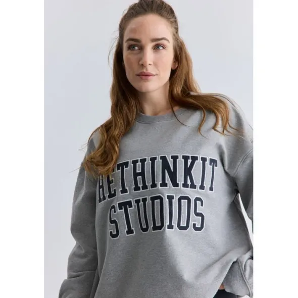 Sweat Shirt Logo
