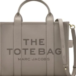 THE MEDIUM TOTE