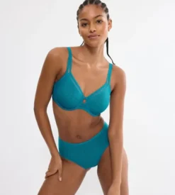 Triumph Signature Sheer Maxi EX