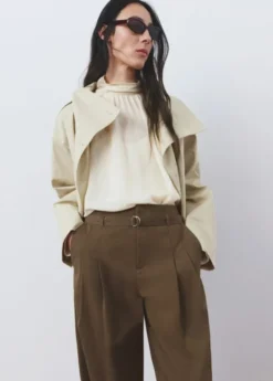 Trousers with belt loops