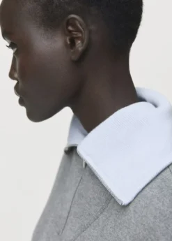 Turtleneck sweater with zip