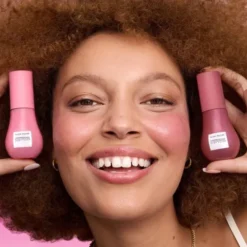 Watermelon Glow Niacinamide Dewy Flush - Flytande, uppklarande rouge