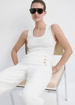 Wide-leg jeans with side buttons