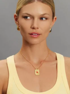 Women's Gold Heart Pendant Necklace