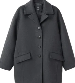 Wool-blend coat with button fasteni
