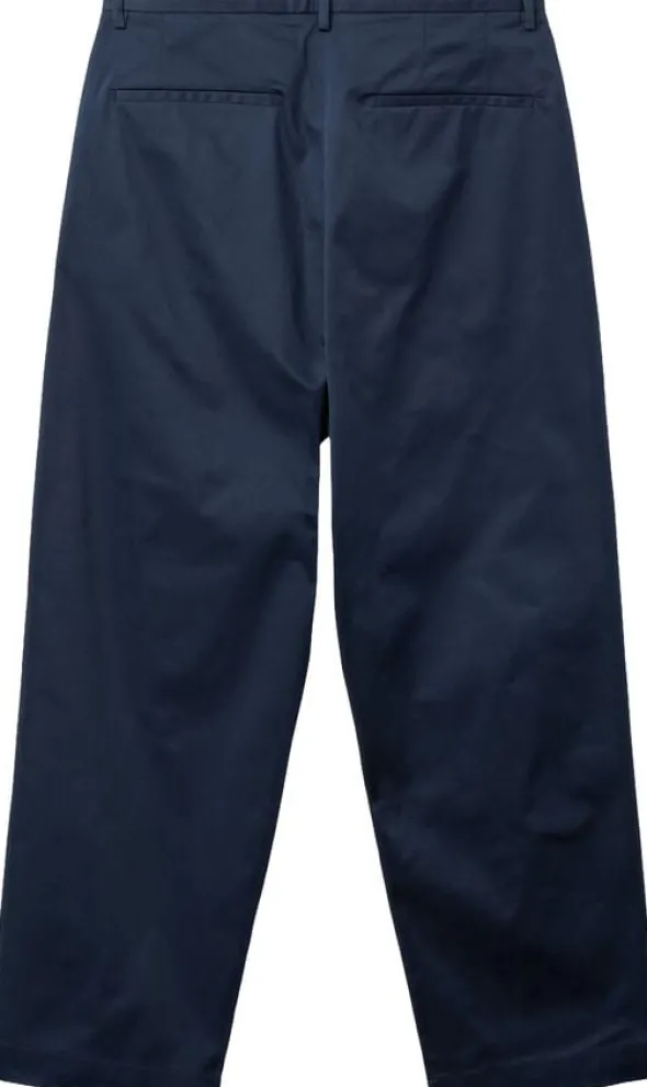WRITER RELAXED FIT PLEATED PANTS